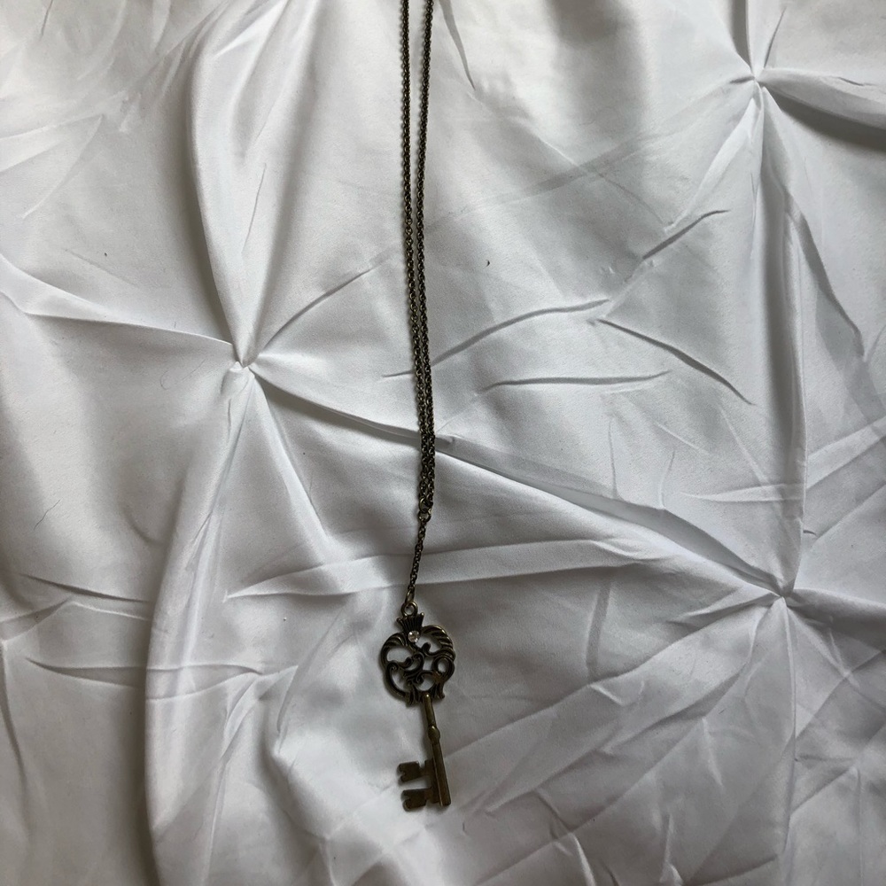 Key necklace